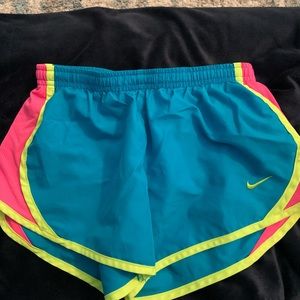 **SOLD**Nike Shorts in Girls Small